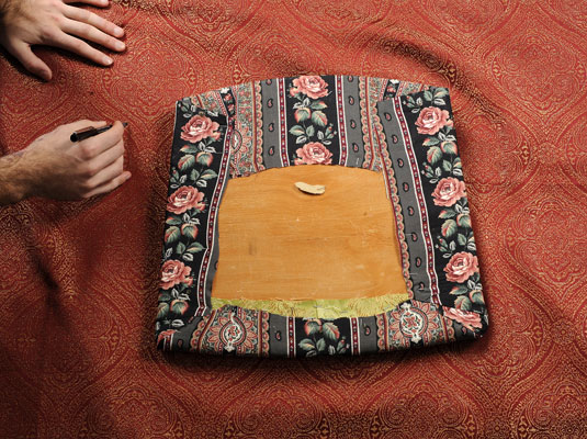 إعادة تنجيد كراسي غرفة الطعام