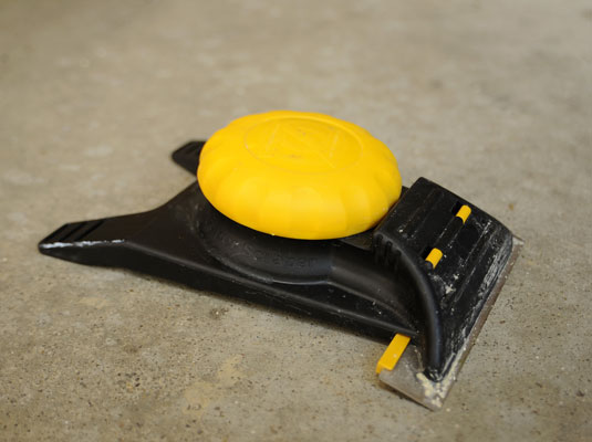 أدوات لأخذ ورق الجدران