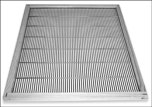 كيفية التعرف على أجزاء الأدوات الخشبية الأساسية لخلية النحل