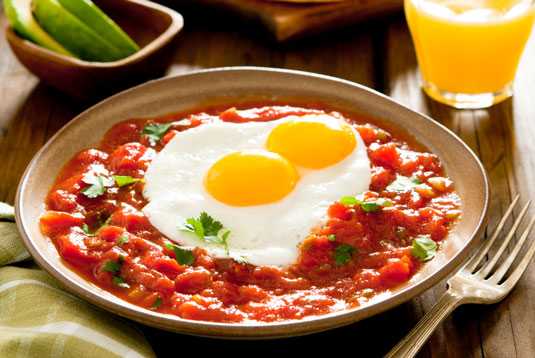 كيفية جعل Huevos Rancheros على طريقة باليو