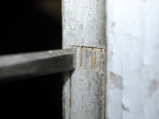 كيفية قطع نقر لقفل ديدبولت